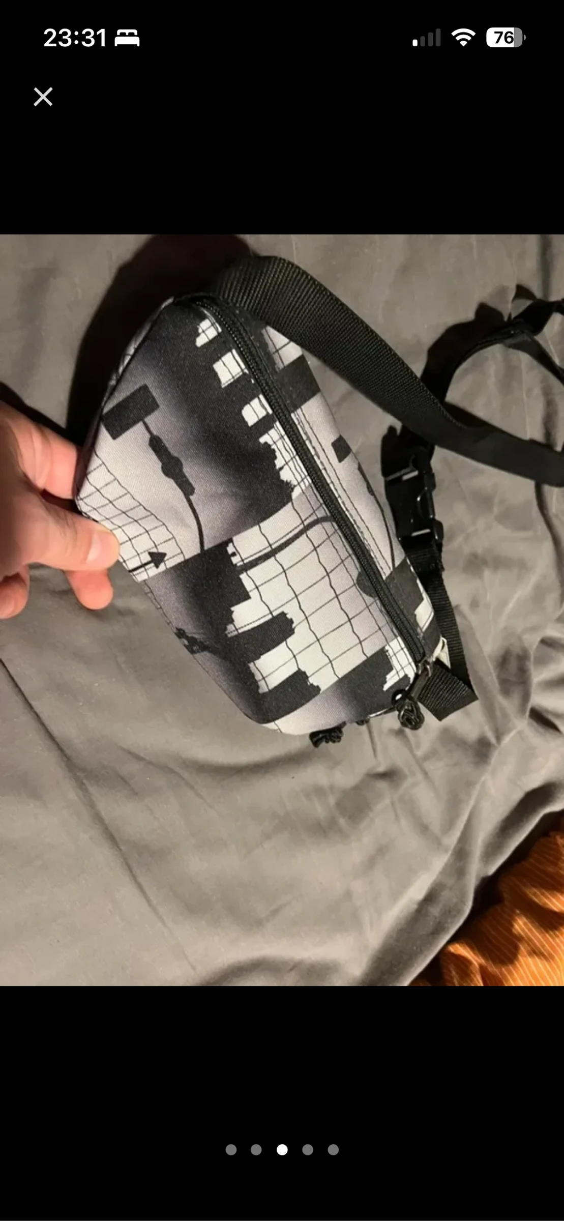 Eastpak checkered pattern sling bag – photo 4